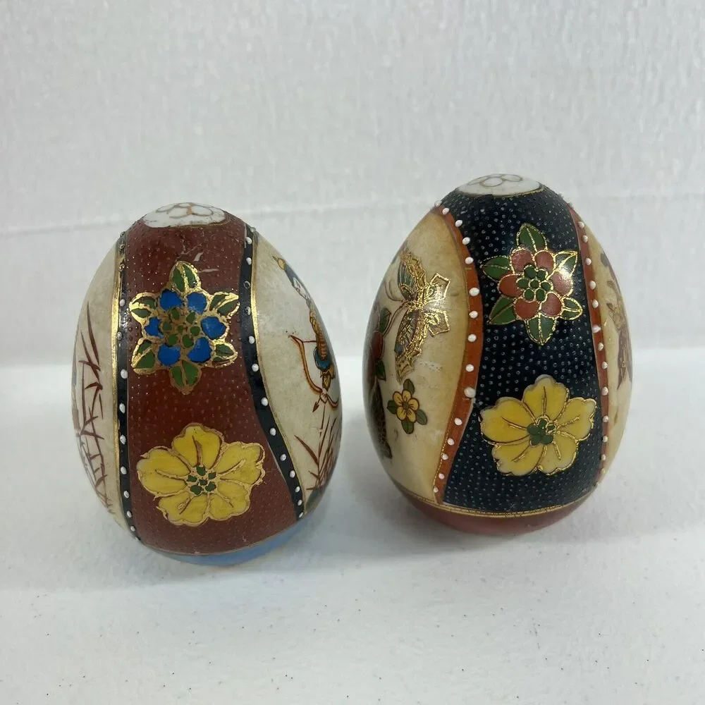 Vintage Figurine Eggs 2 pc Set Porcelain Asian Hand Painted Moriage Gold‎ Gild